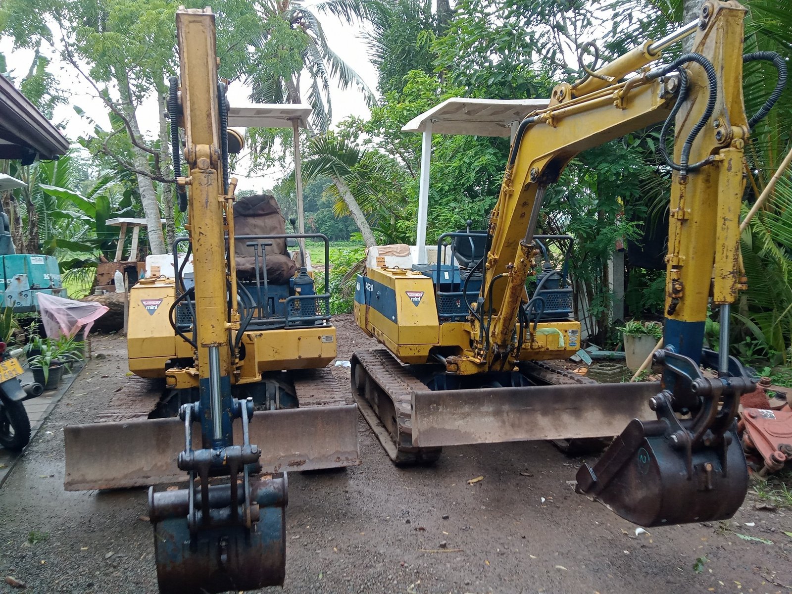 Excavator for hire in colombo