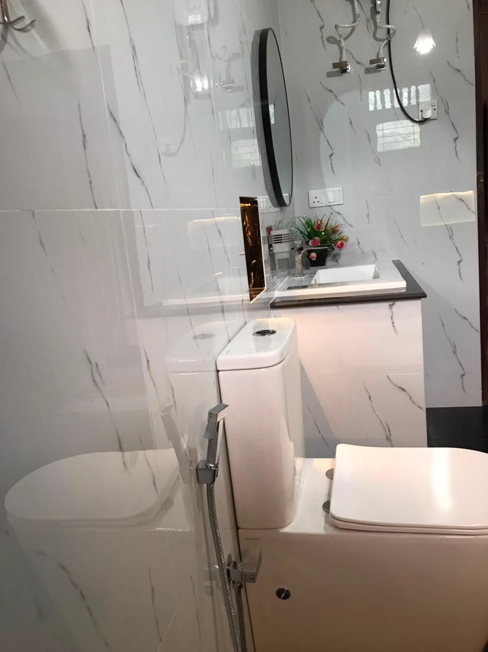 bathroom tile design Battaramulla