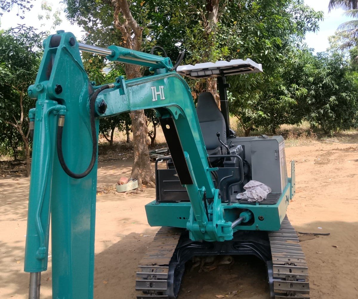 Excavator and Heavy Machinery Rental services in Polonnaruwa