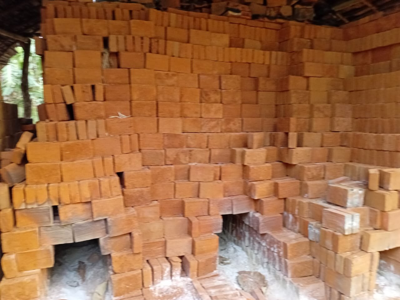 Other image 202508/bricks-suppliers-and-manufactures-in-chilaw-wedabima-71b583aed7.jpeg