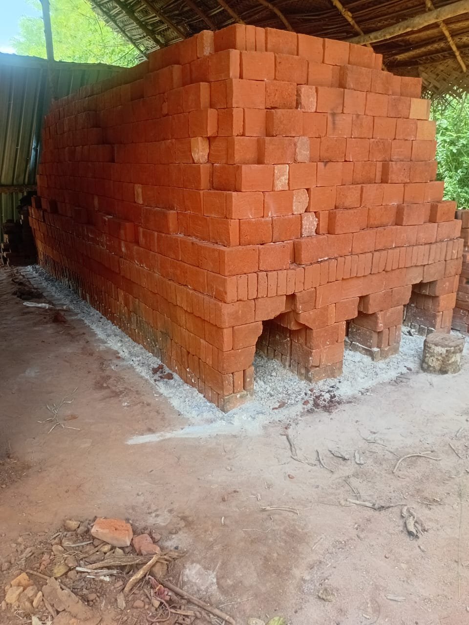 Other image 202508/red-clay-bricks-in-negombo-wedabima-b25621a274.jpeg
