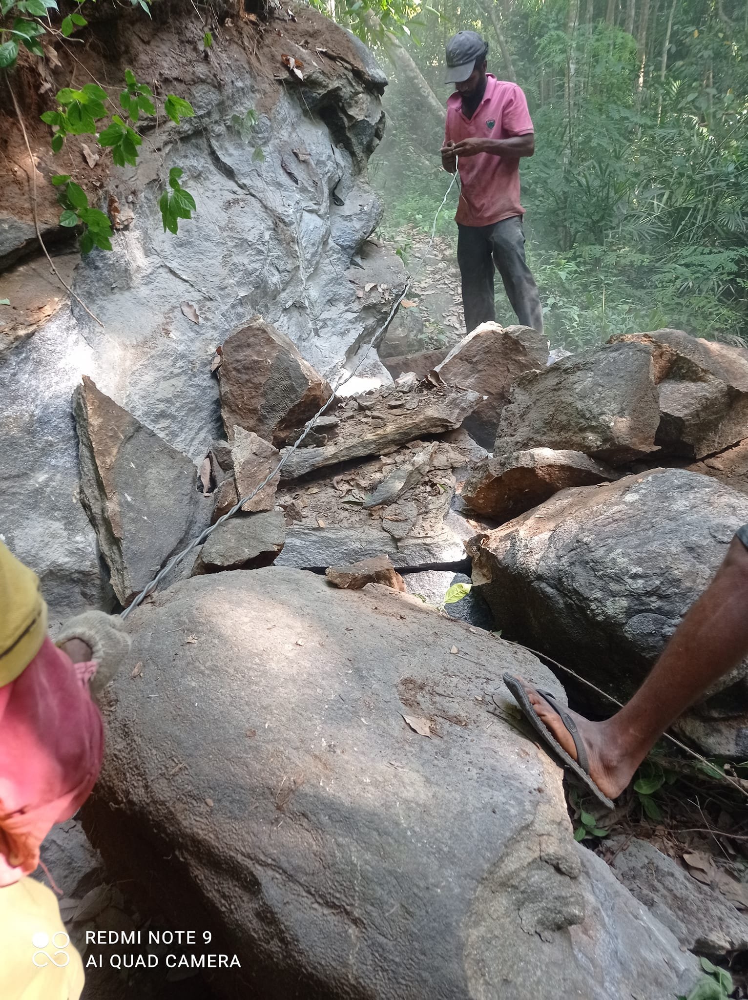 Other image 202510/black-stone-drilling-price-in-polgahawela-colombo-wedabima-c712a56b01.jpg