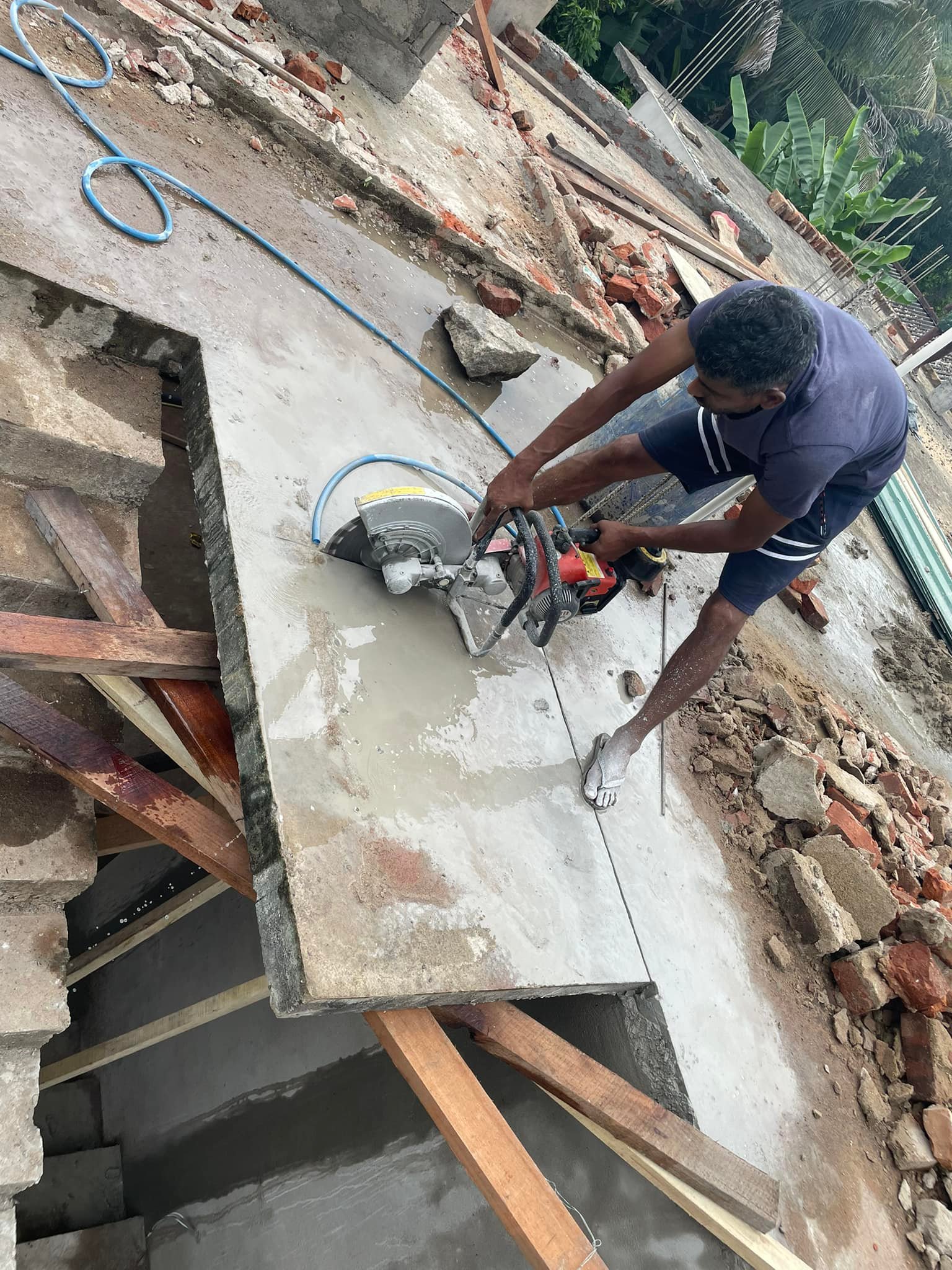 Other image 202510/floor-cutting-contractors-price-in-gampaha-wedabima-4bf1ac0b9e.jpg