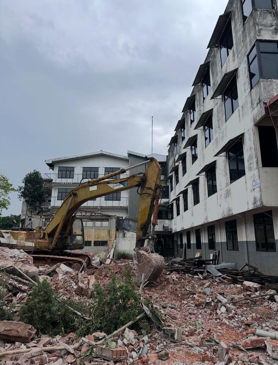 Other image 202511/interior-commercial-demolition-services-colombo-wedabima-e0e8767fd0.jpeg