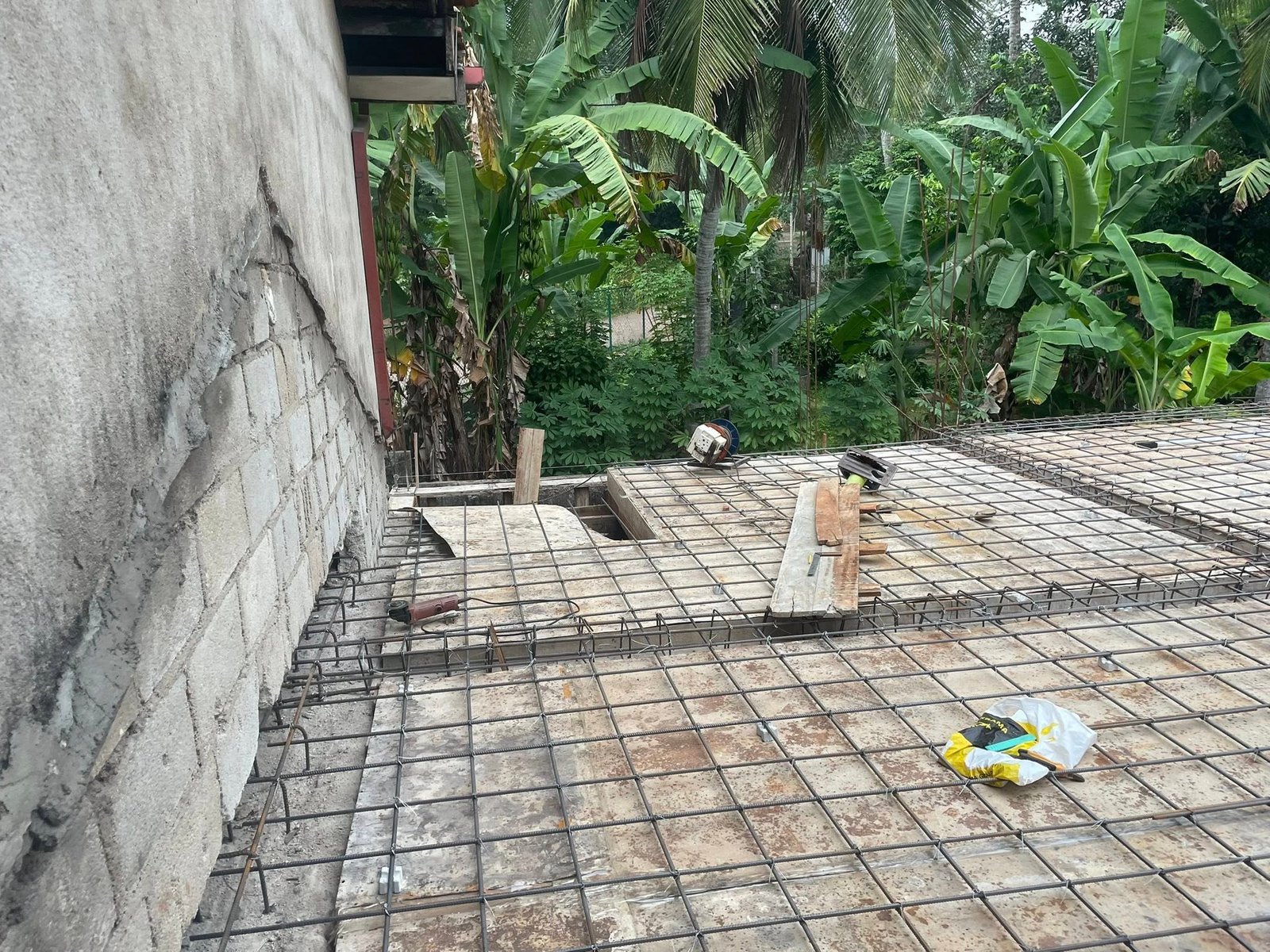 Other image 202601/slab-and-shuttering-work-price-in-mirigama-wedabima-214f2d2c36.jpg
