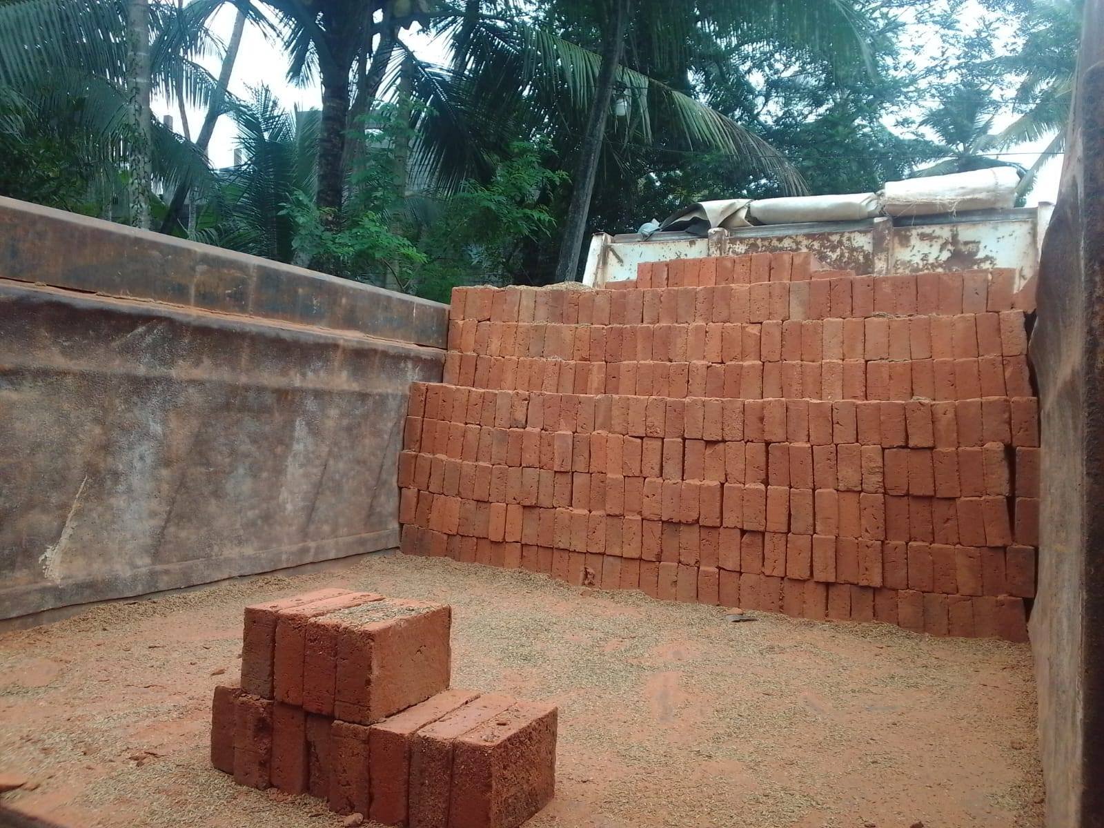 Other image 202602/brick-transport-service-in-wellawaya-wedabima-402e8050a3.jpg