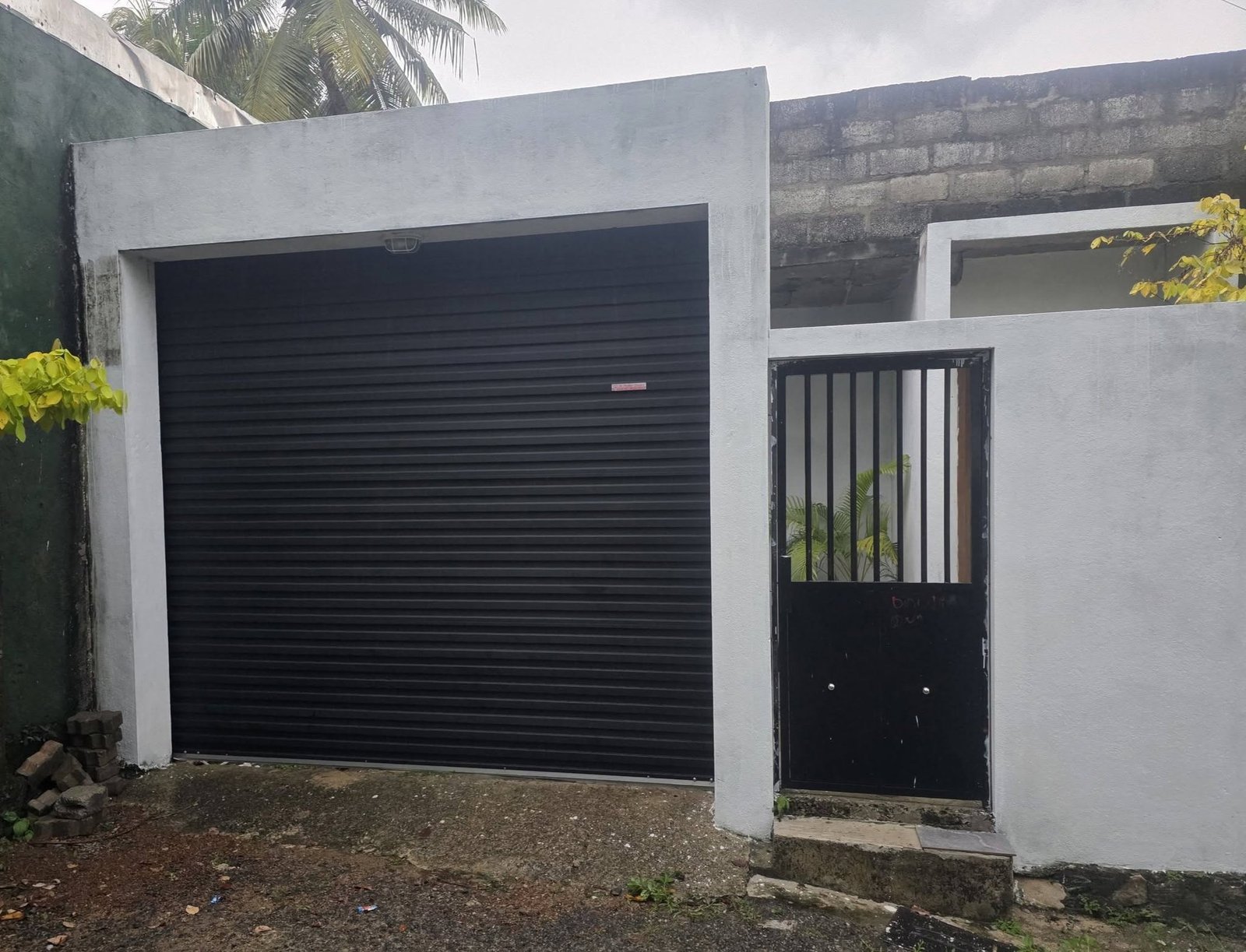 Other image 202610/house-roller-shutter-maintenance-services-kandy-wedabima-40c7e145d5.jpg